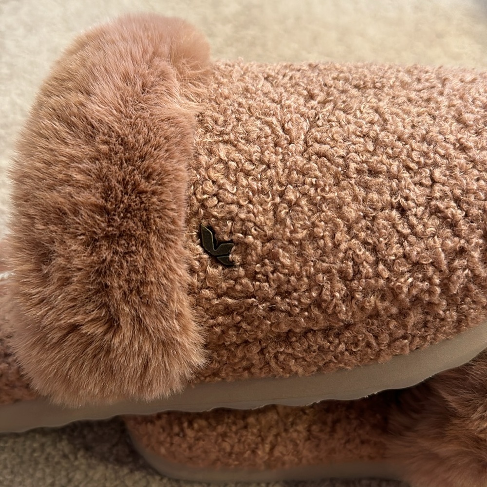 Koolaburra Peachee Ugg Slippers - Picture 6 of 6